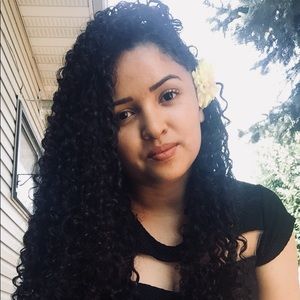 Meet your Posher, Francisca vanessa